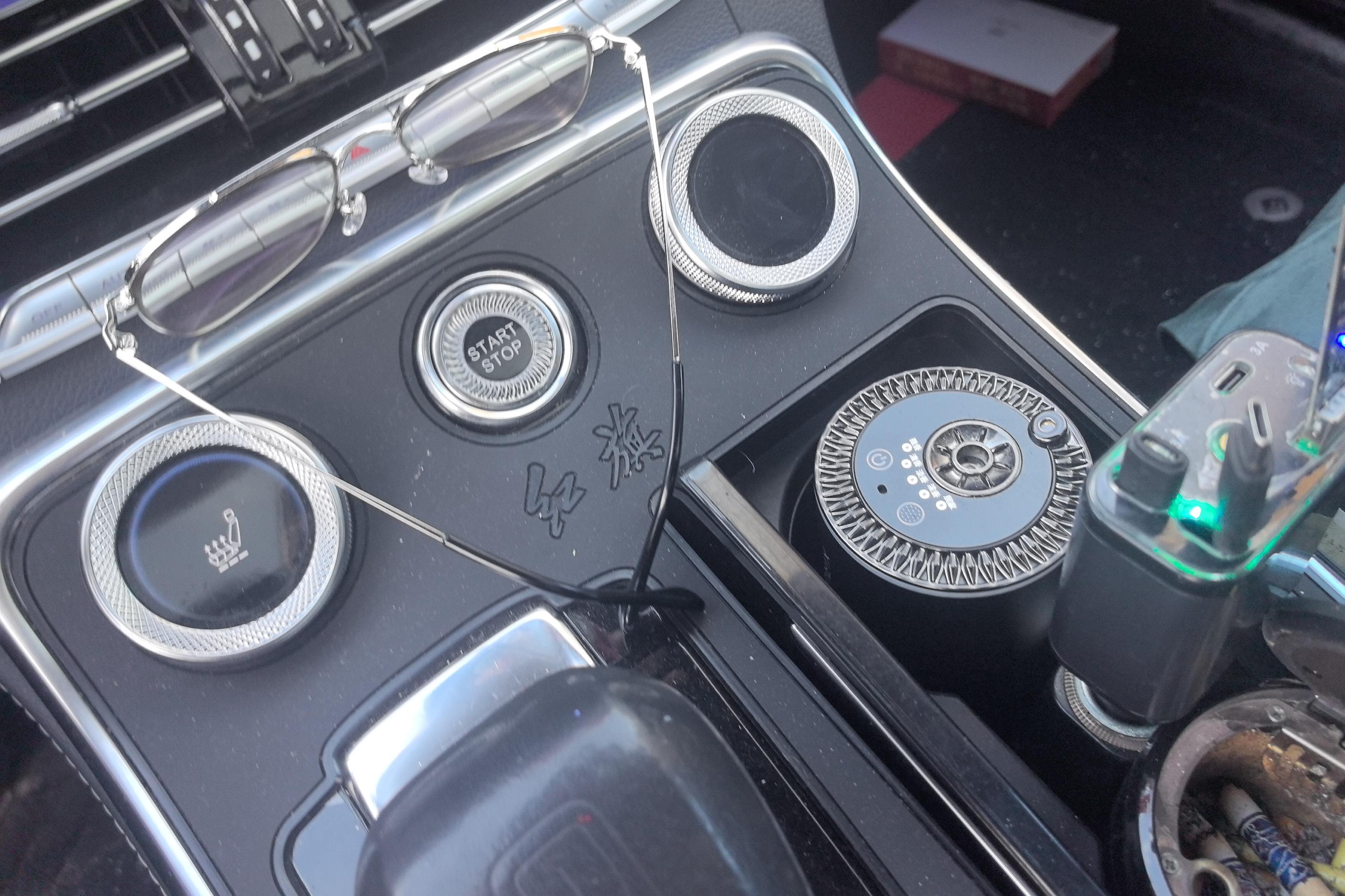 HongQi H9 2020 car image #18