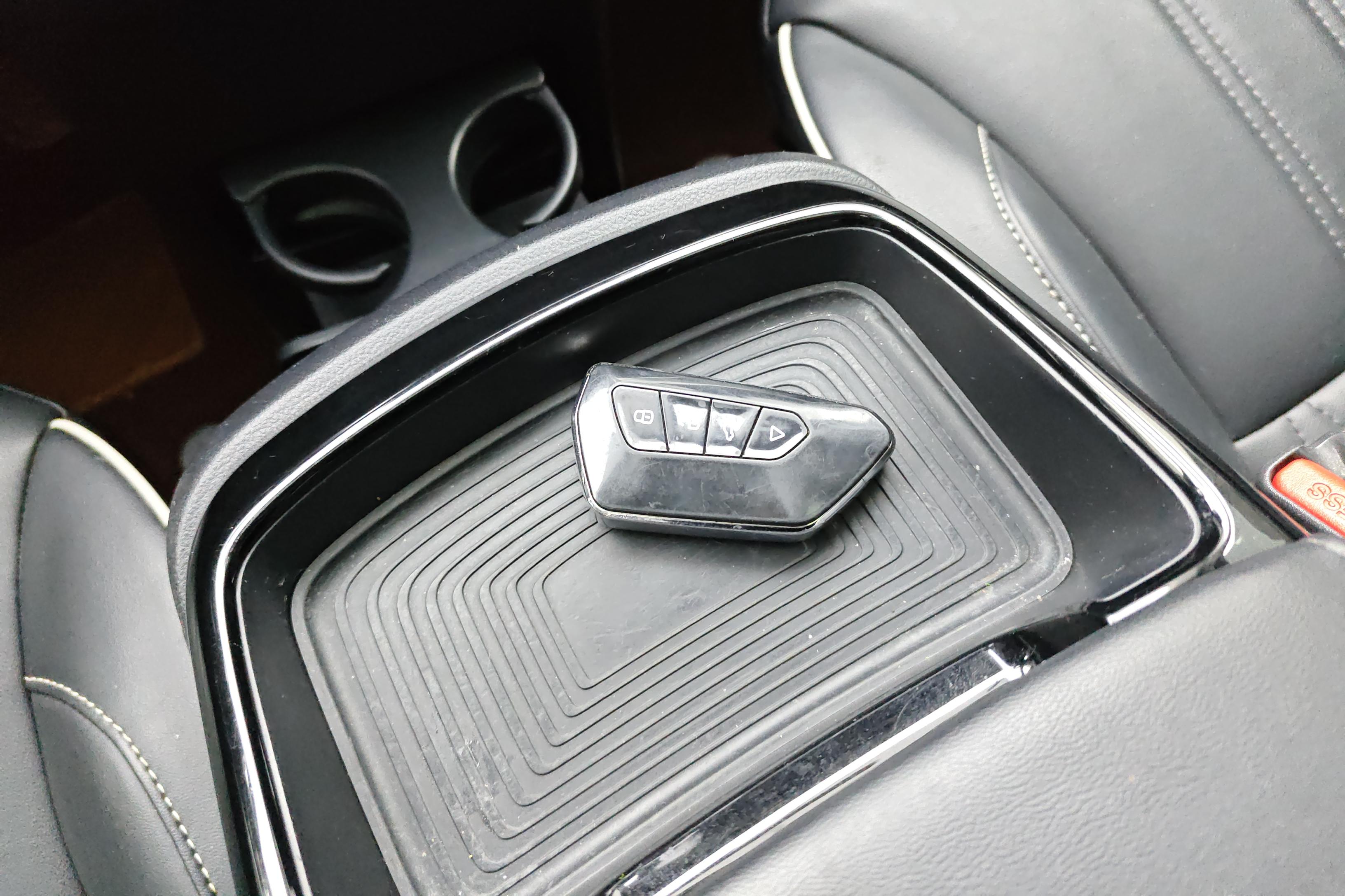 荣威 荣威iMAX8 2021 汽车图片 #18