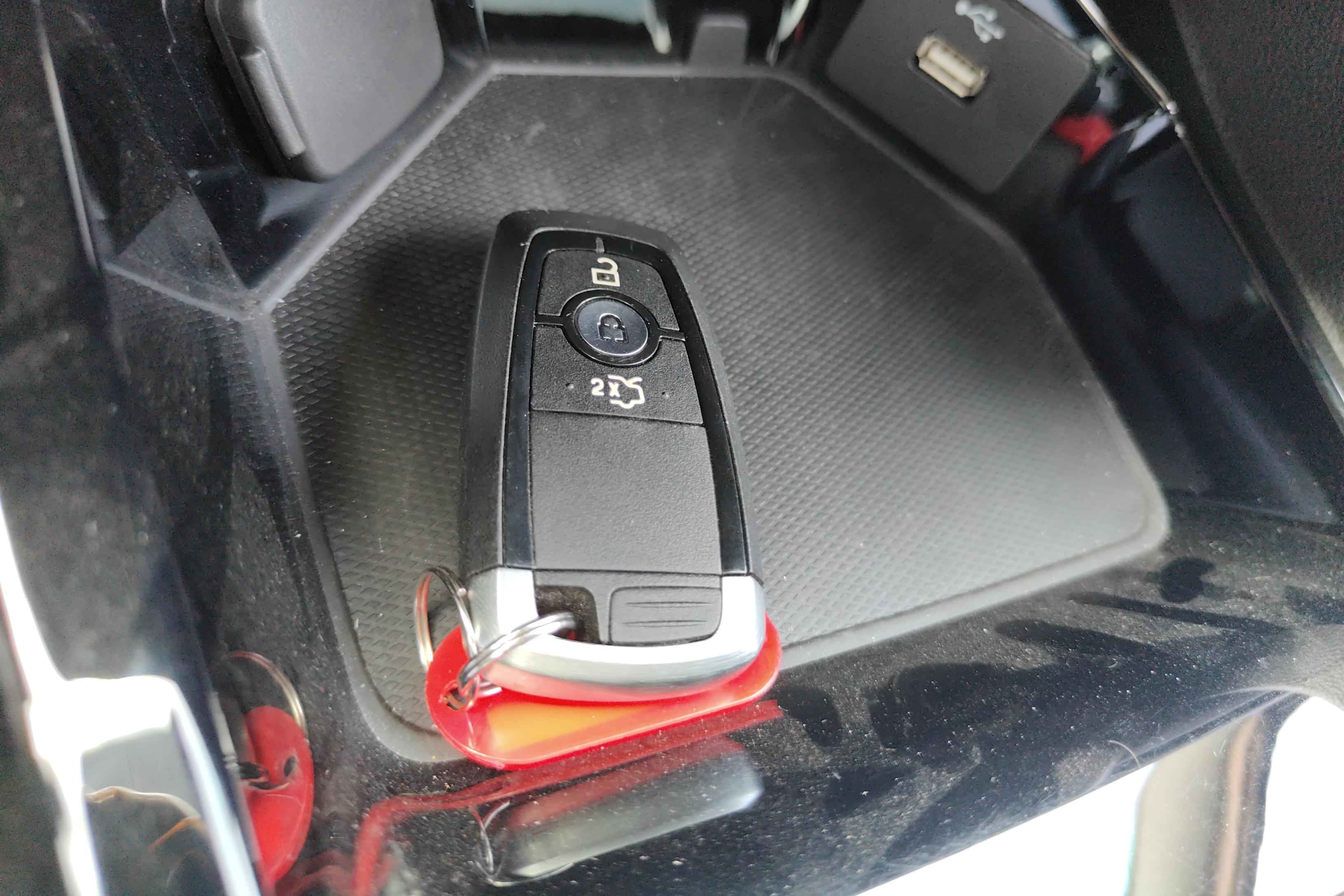 Ford Escort 2022 #18 Ford Escort 2022 car image #18