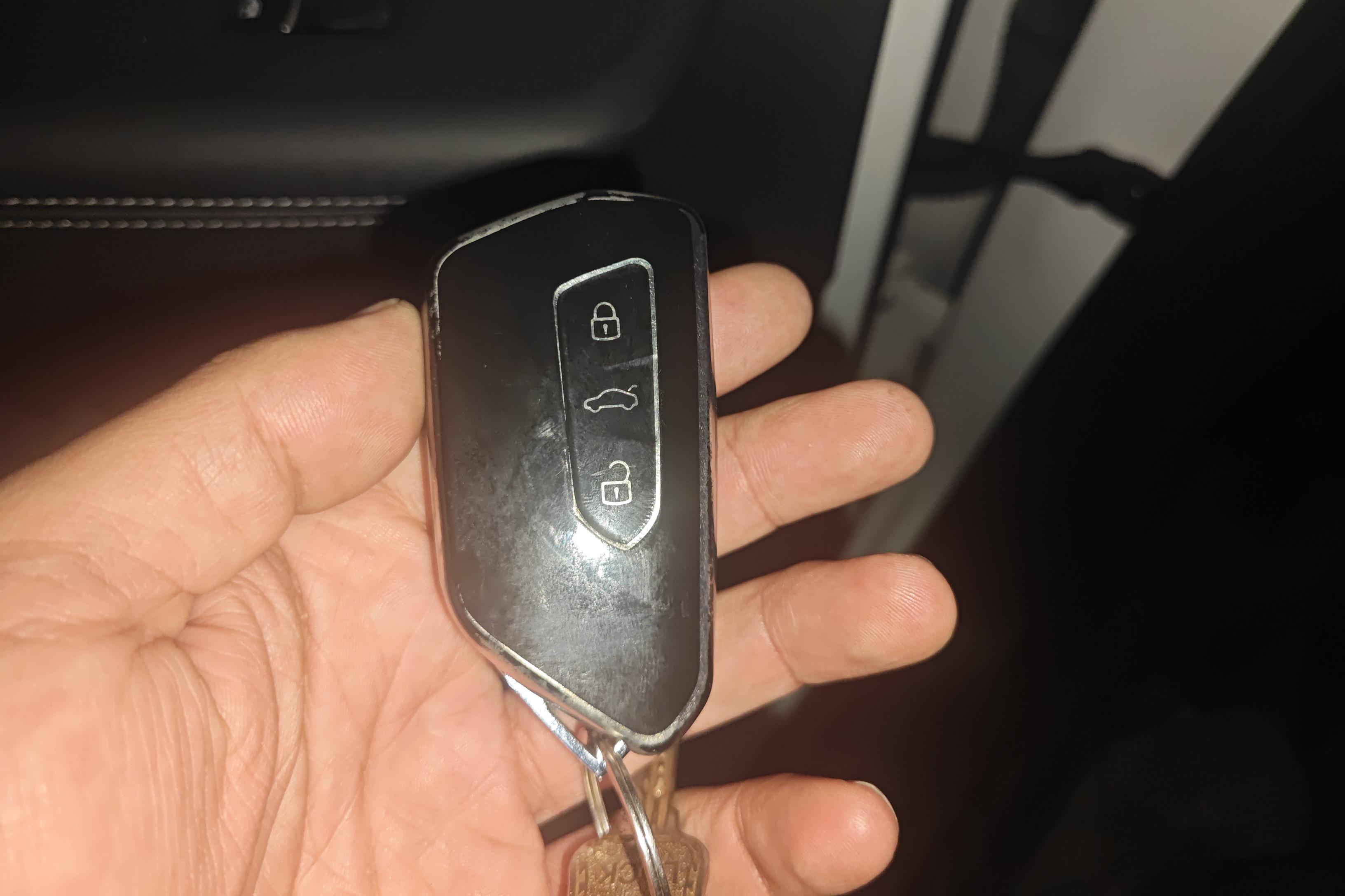 Volkswagen Tavendor 2023 #18 Volkswagen Tavendor 2023 car image #18