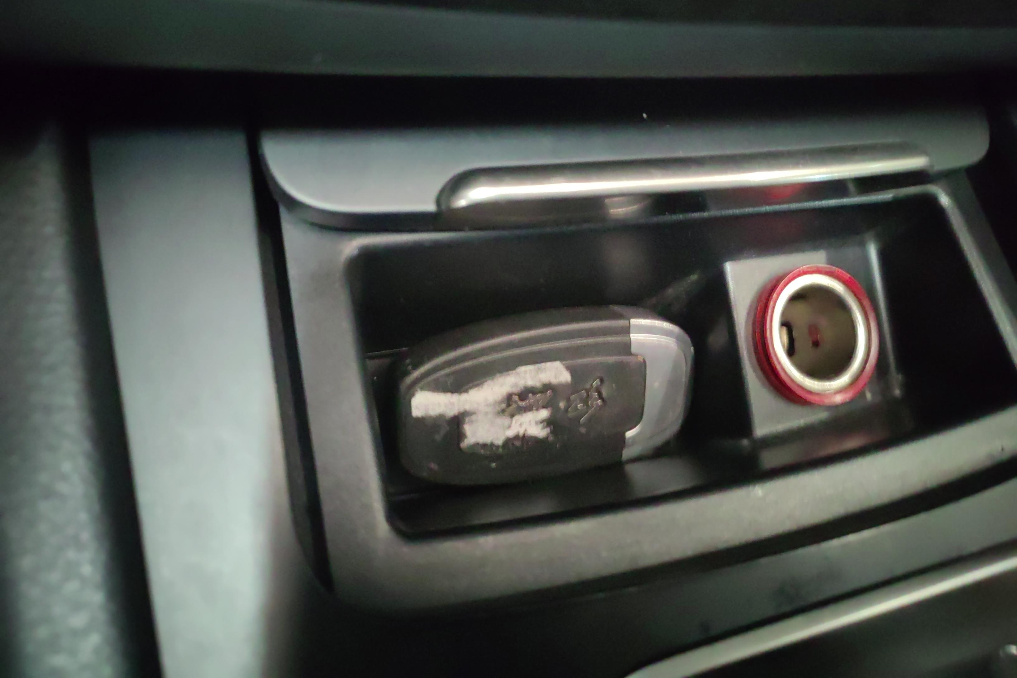 HongQi H7 2019 car image #18