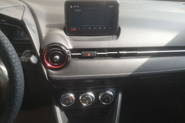 Mazda CX-3 2019 car image #18