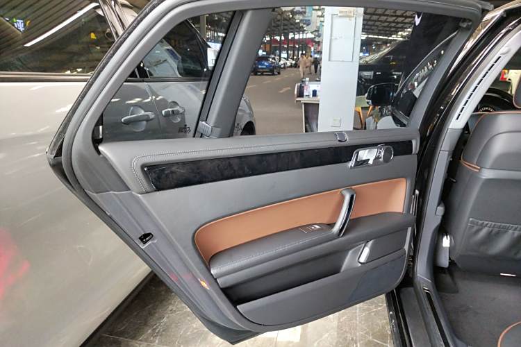 Volkswagen Pheaton 2016 imagen de coche #18