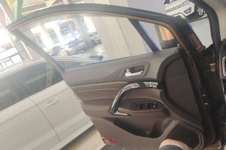 GAC Trumpchi GS4 New Energy 2018 car image #18