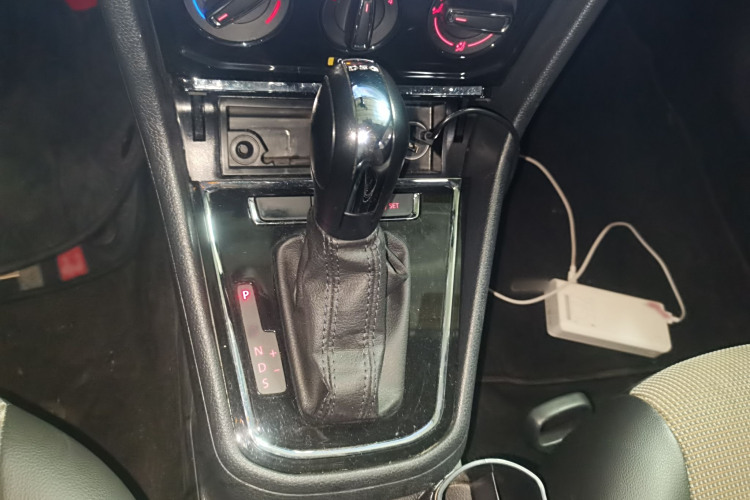 Volkswagen C-Trek 2018 immagine di auto #18