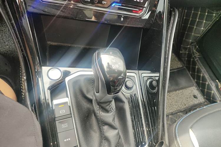 Volkswagen Tayron GTE 2021 car image #18