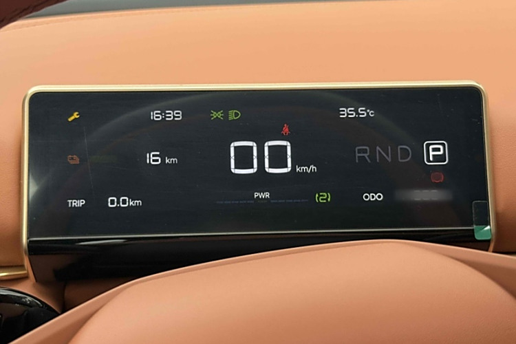 哪吒汽车 哪吒X 2024 #18 哪吒汽车 哪吒X 2024 汽车图片 #18