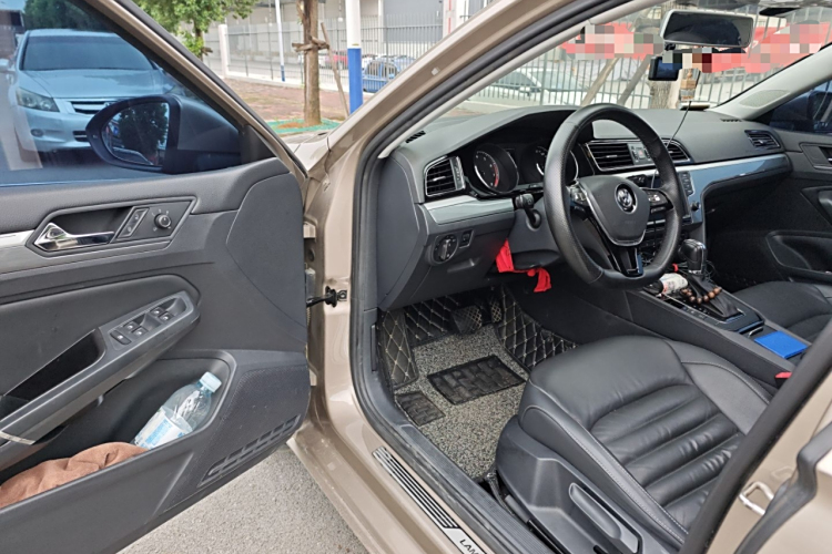 Volkswagen Lamando 2017 immagine di auto #18