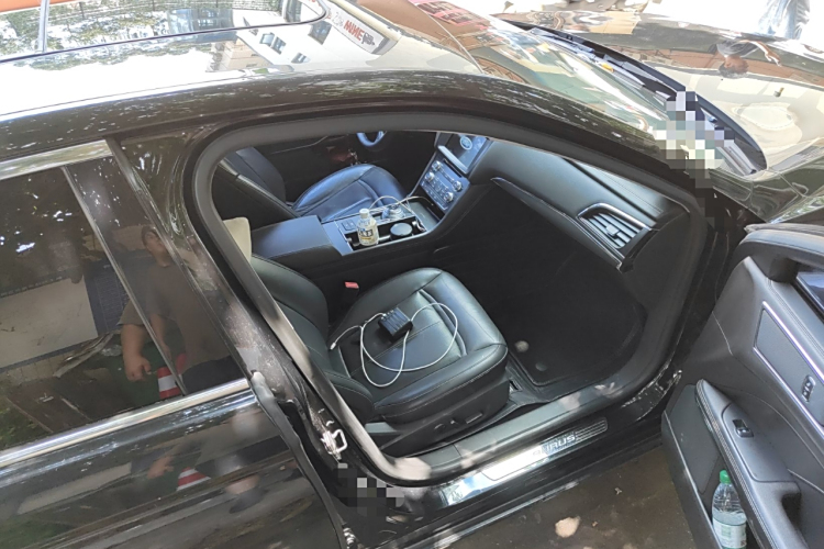 Ford Taurus 2016 car image #18