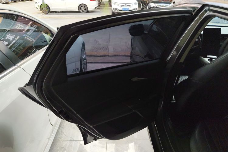 Changan Lamore 2023 #18 Changan Lamore 2023 car image #18