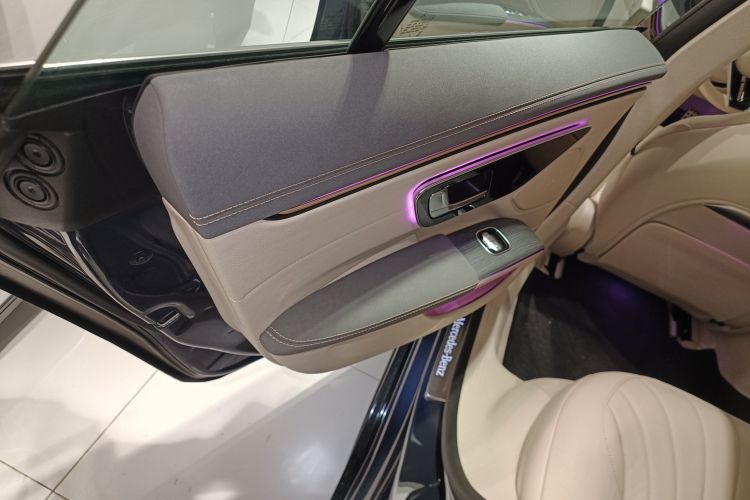 Mercedes-Benz EQS Class 2021 car image #18