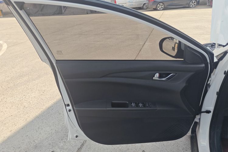 Changan Eado EV 2022 #18 Changan Eado EV 2022 car image #18