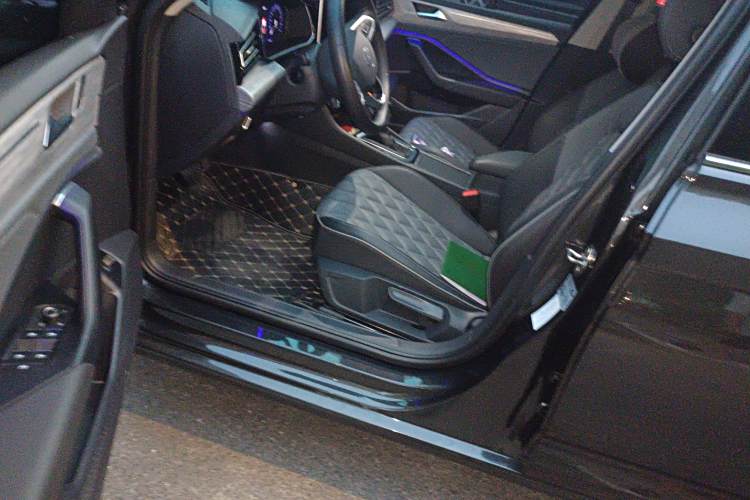 Volkswagen Sagitar 2024 #18 Volkswagen Sagitar 2024 immagine di auto #18