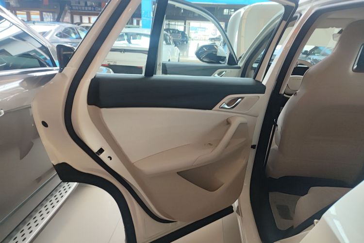 Roewe D5X DMH 2025 car image #18