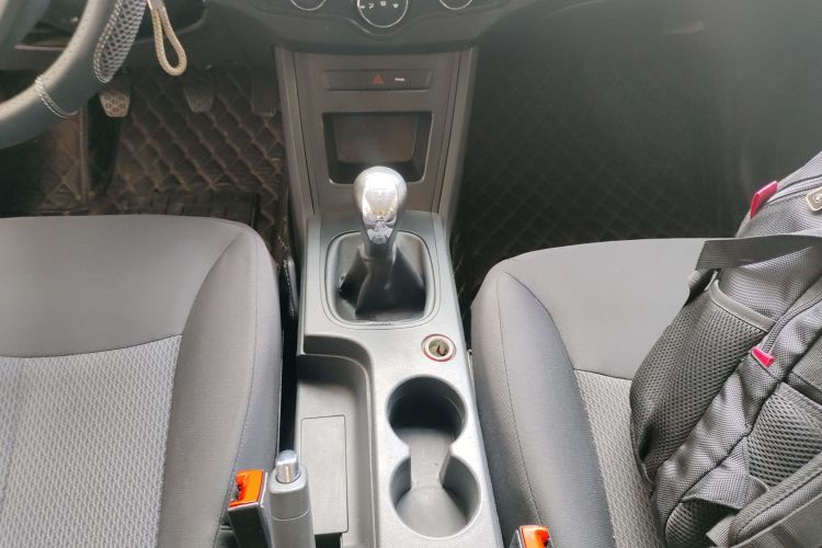 Roewe 350 2017 صورة سيارة #18