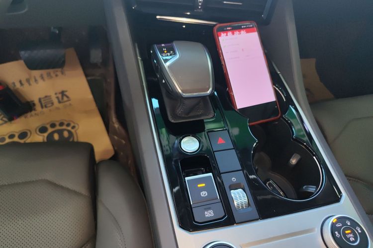 Volkswagen Touareg 2020 car image #18