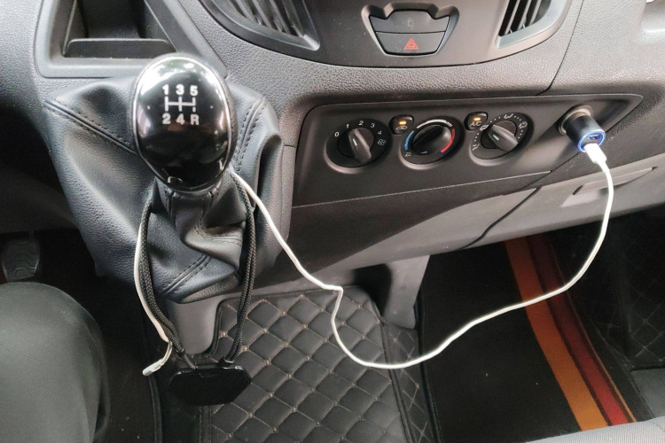 Ford Transit 2022 car image #18