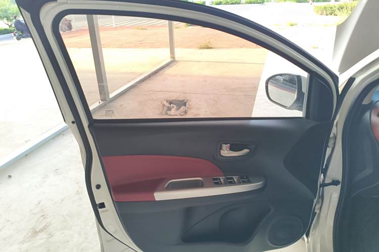 Changan BenBen EV 2019 car image #18