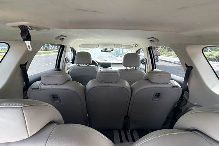 GEELY JiaJi New Energy 2021 car image #18