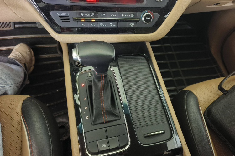 起亚 嘉华(进口) 2017 汽车图片 #18