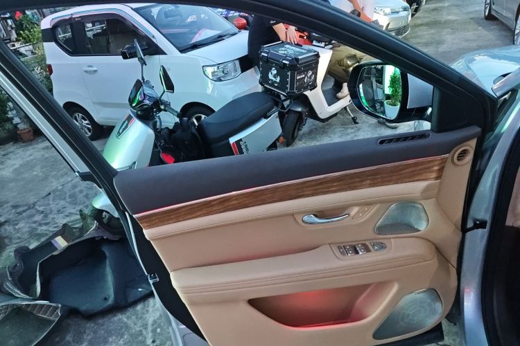 AITO 问界 问界M7 2023 汽车图片 #18