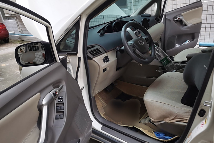 Toyota Verso 2015 car image #18