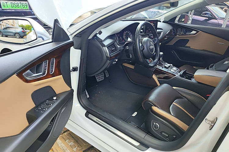 Audi A7 2015 immagine di auto #18