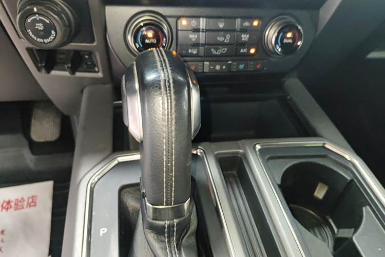 Ford F-150 Raptor 2017 #18 Ford F-150 Raptor 2017 car image #18