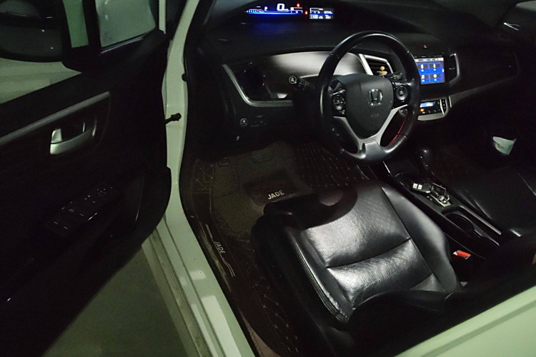 Honda Jade 2018 car image #18