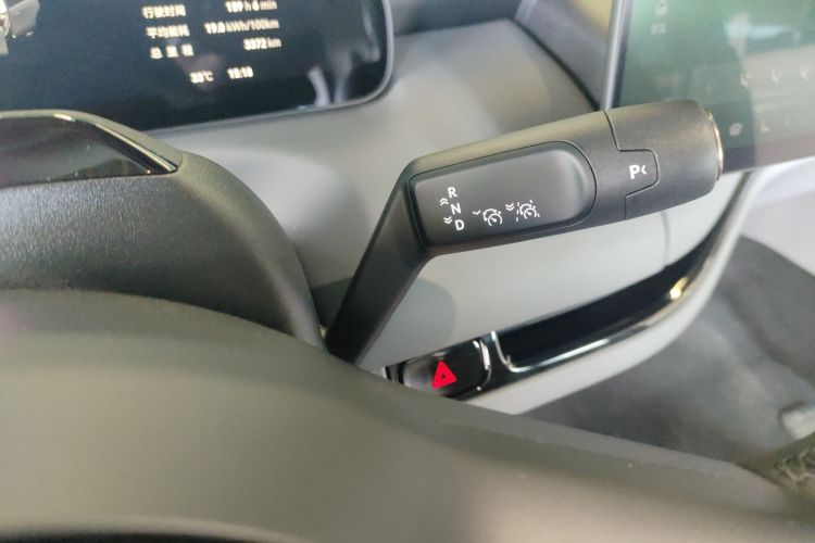 Zeekr MIX 2024 car image #18