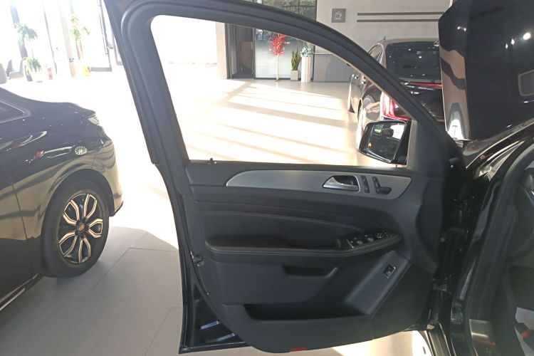 Mercedes-Benz M Class 2015 #18 Mercedes-Benz M Class 2015 car image #18