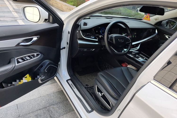 GEELY Ulion New Energy 2018 #18 GEELY Ulion New Energy 2018 car image #18