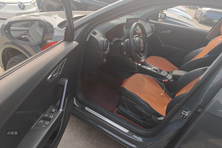 Q2L e-tron 2021 car image #18