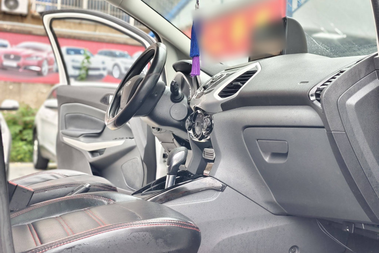 Ford EcoSport 2016 изображение автомобиля #18