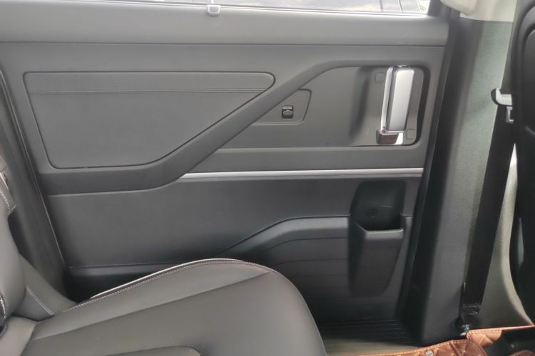 Hyundai Custo 2023 car image #18