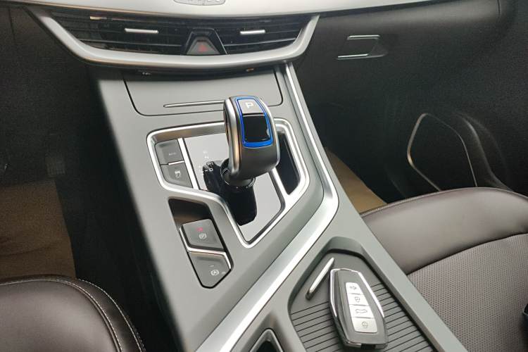 睿蓝汽车 枫叶80v 2024 汽车图片 #18