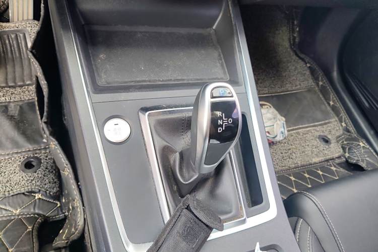 BYD Qin Pro 2019 #18 BYD Qin Pro 2019 car image #18