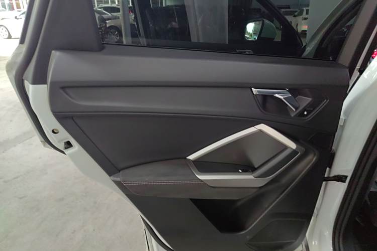 Audi Q3 (Imported) 2022 immagine di auto #18