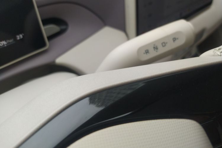 MG 4 EV 2025 car image #18