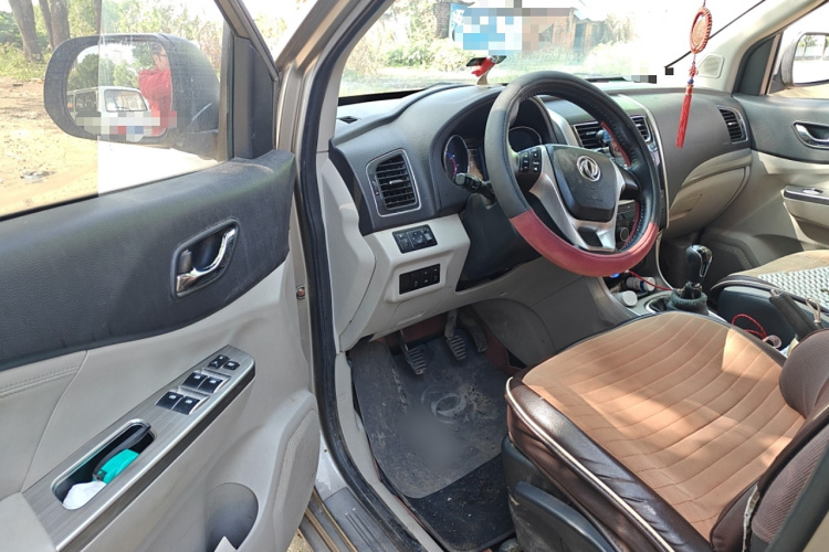 Forthing S500 2016 #18 Forthing S500 2016 car image #18