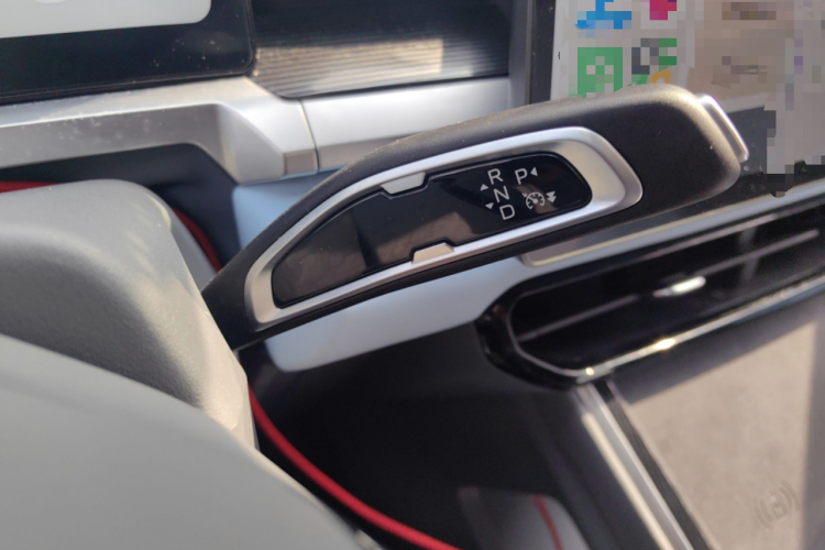 Livan 7 2024 car image #18