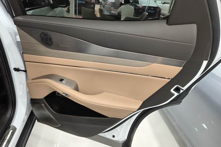 Denza N7 2024 #18 Denza N7 2024 imagem de carro #18