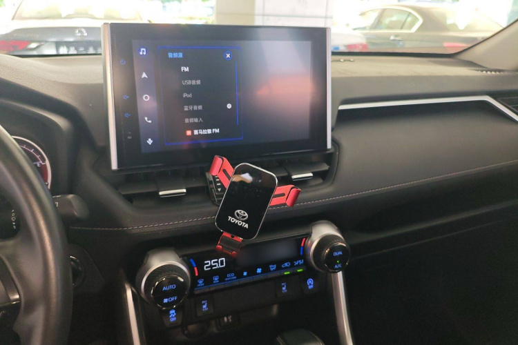 Toyota RAV4 (Imported) 2022 #18 Toyota RAV4 (Imported) 2022 immagine di auto #18