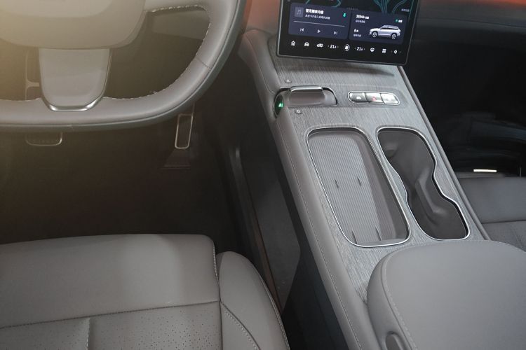 蔚来 蔚来ES7 2024 汽车图片 #18