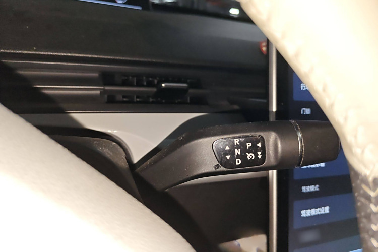 哪吒汽车 哪吒AYA 2024 汽车图片 #18