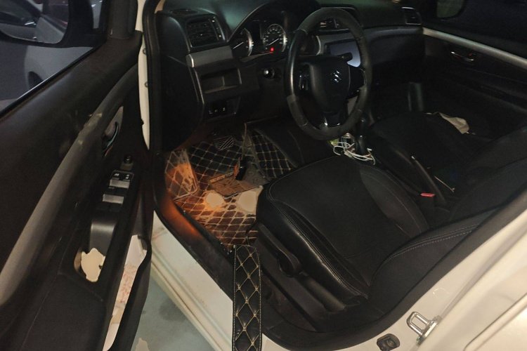 铃木 启悦 2017 汽车图片 #18