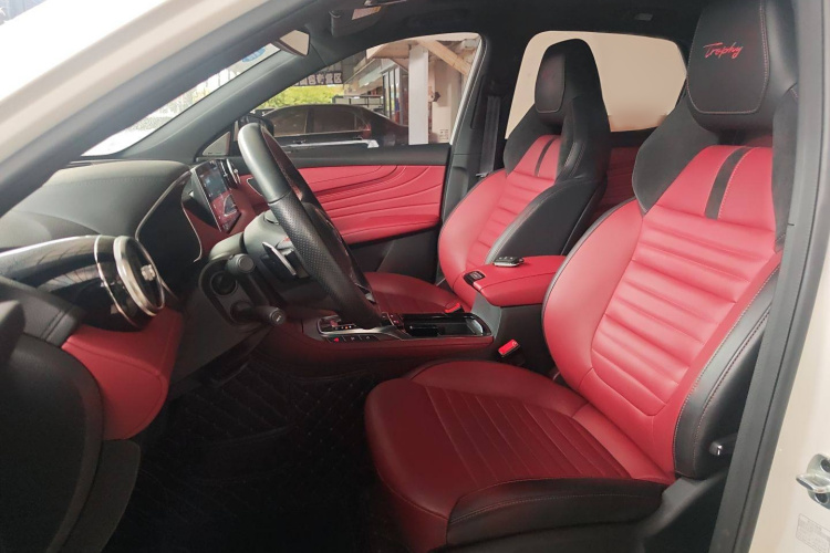 MG HS 2019 car image #18