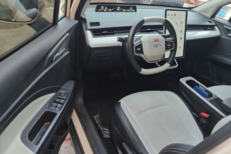 哪吒汽车 哪吒AYA 2023 汽车图片 #18