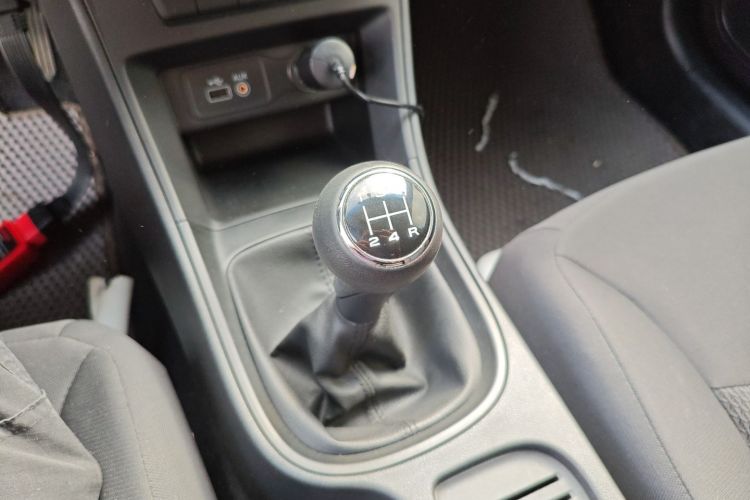 Roewe 360 2016 изображение автомобиля #18