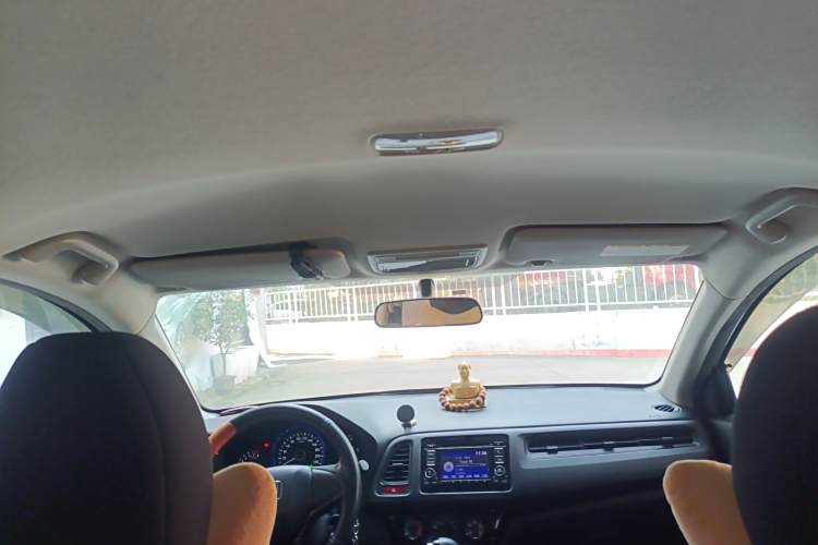 Honda VEZEL 2016 صورة سيارة #18